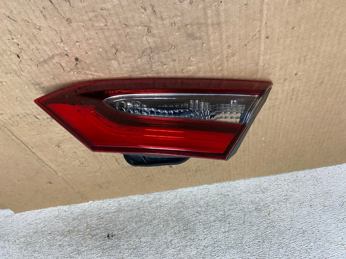2018 to 2022 Toyota Camry Right Passenger Rh Tail Light Inner AI5596 LK0