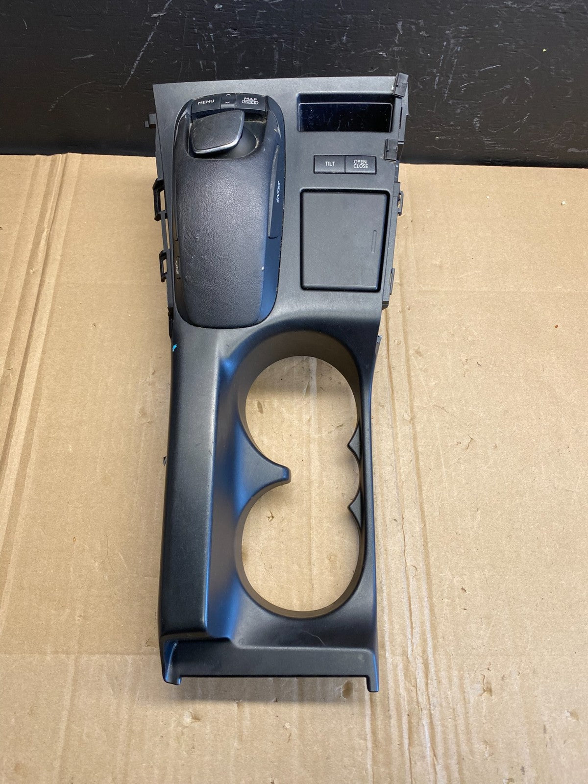 2011 - 2017 Lexus CT200H Center Console Cupholder Shifter Bezel AB8776 DG0