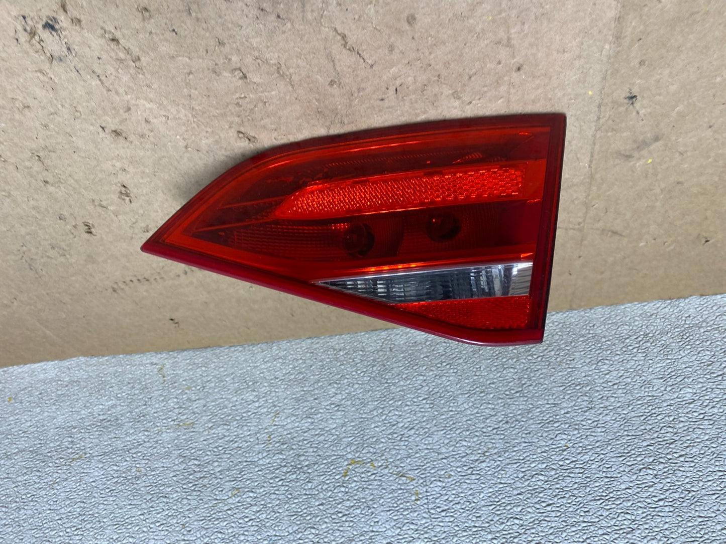 2009 to 2012 Audi A4 Sedan Right Passenger Rh Inner Tail Light W9185 DW0