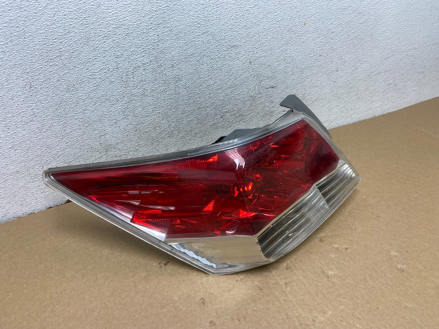 2008 to 2012 Honda Accord Sedan Tail light Left Driver LH Side AF7301 DW2