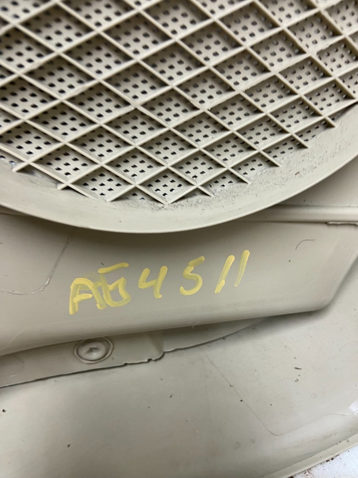 2013 to 2014 Ford Fusion Front Right Passenger Interior Door Panel AG4511 DG9