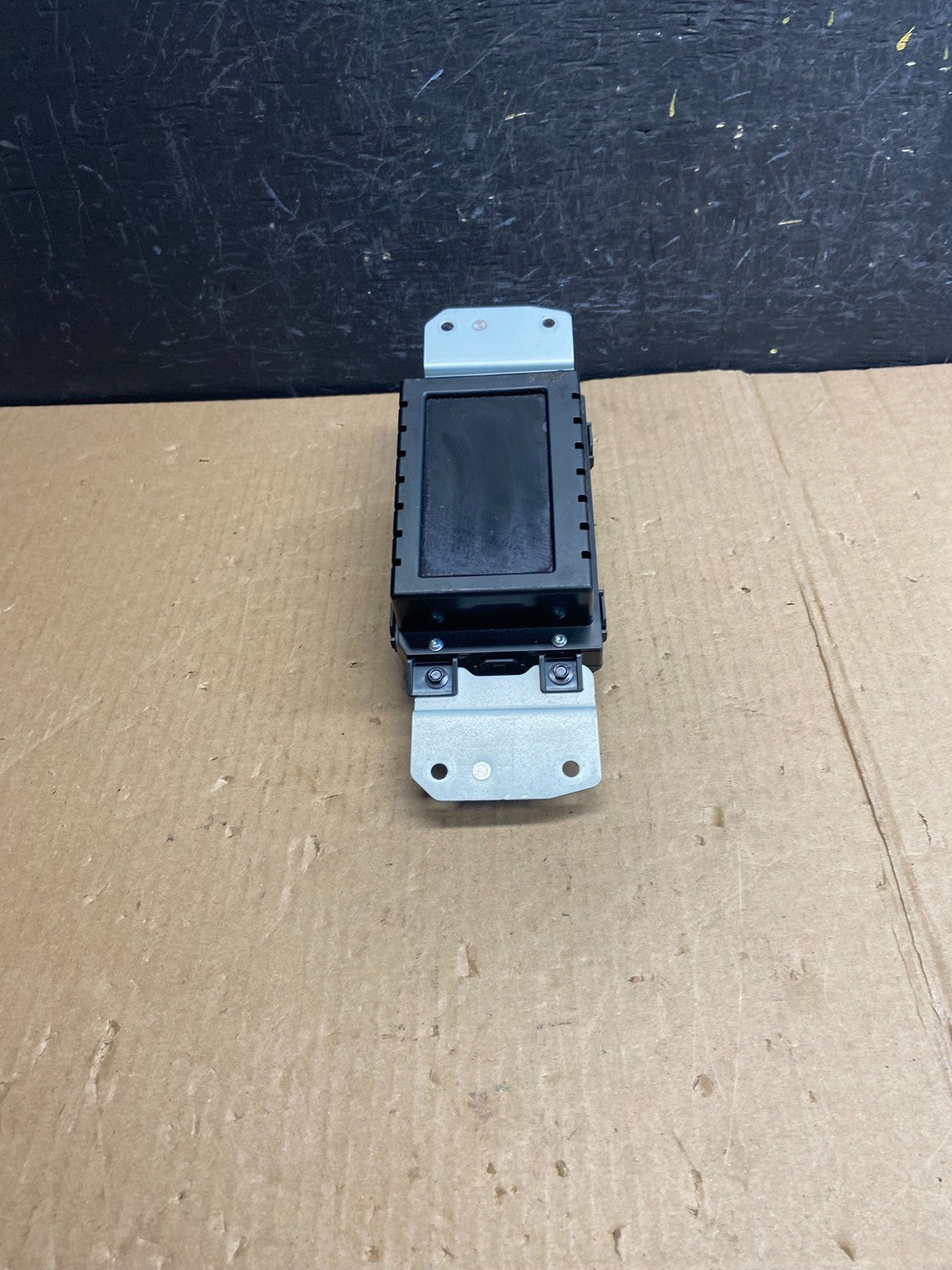 2013 to 2016 Ford Fusion 4.2" Radio Information Display Screen AE4226 DG1