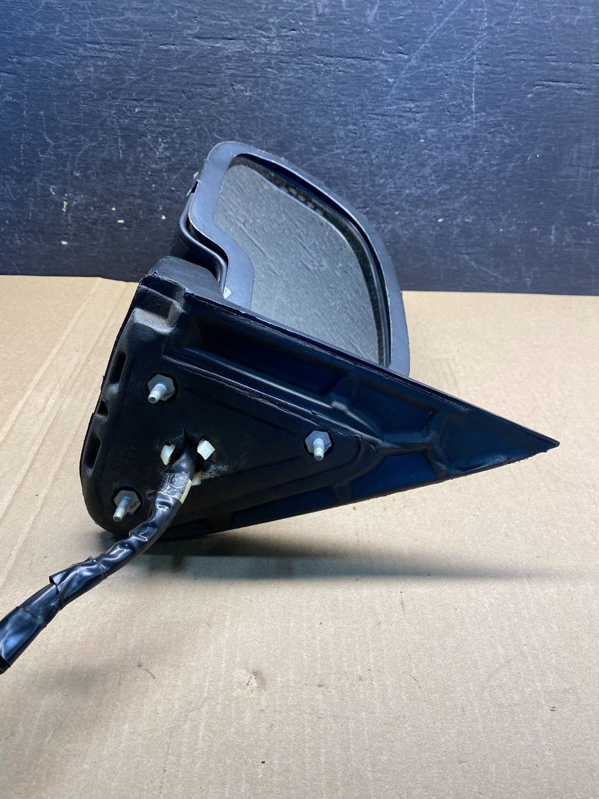 2003-2006 Chevrolet Tahoe Suburban Left Driver LH Turn Door Mirror AG3510 DW4