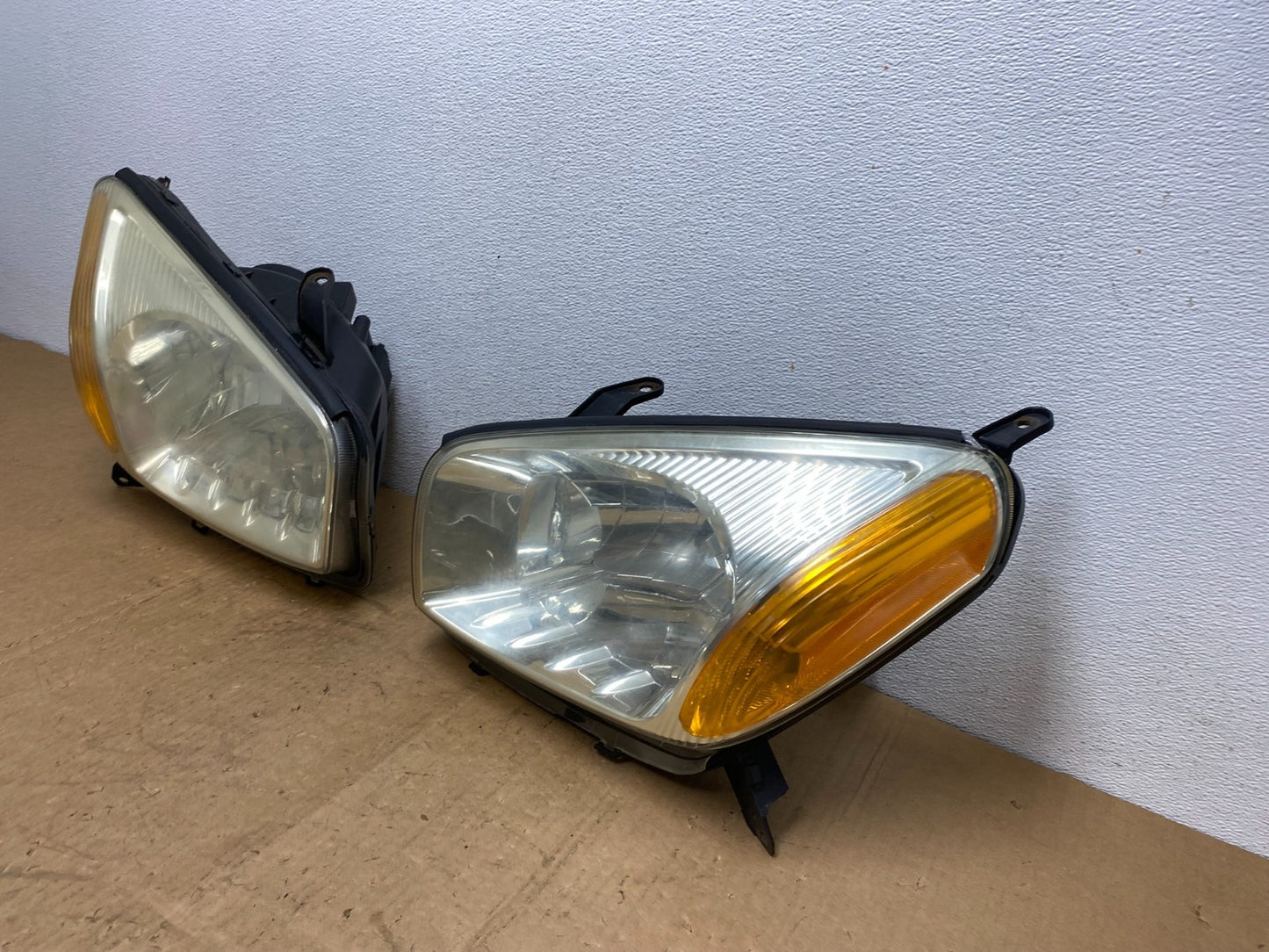 2001 - 2003 Toyota Rav4 Left+Right Side Headlights Halogen AD1312 DW1