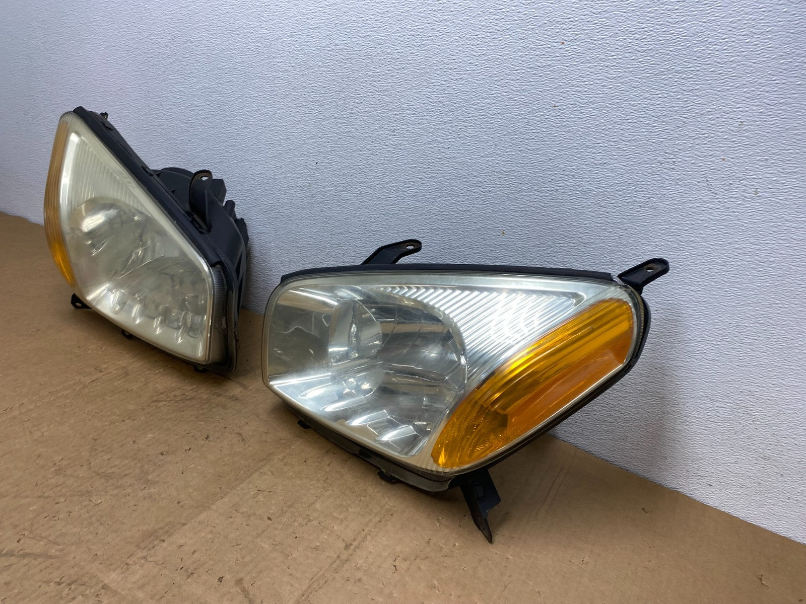 2001 - 2003 Toyota Rav4 Left+Right Side Headlights Halogen AD1312 DW1