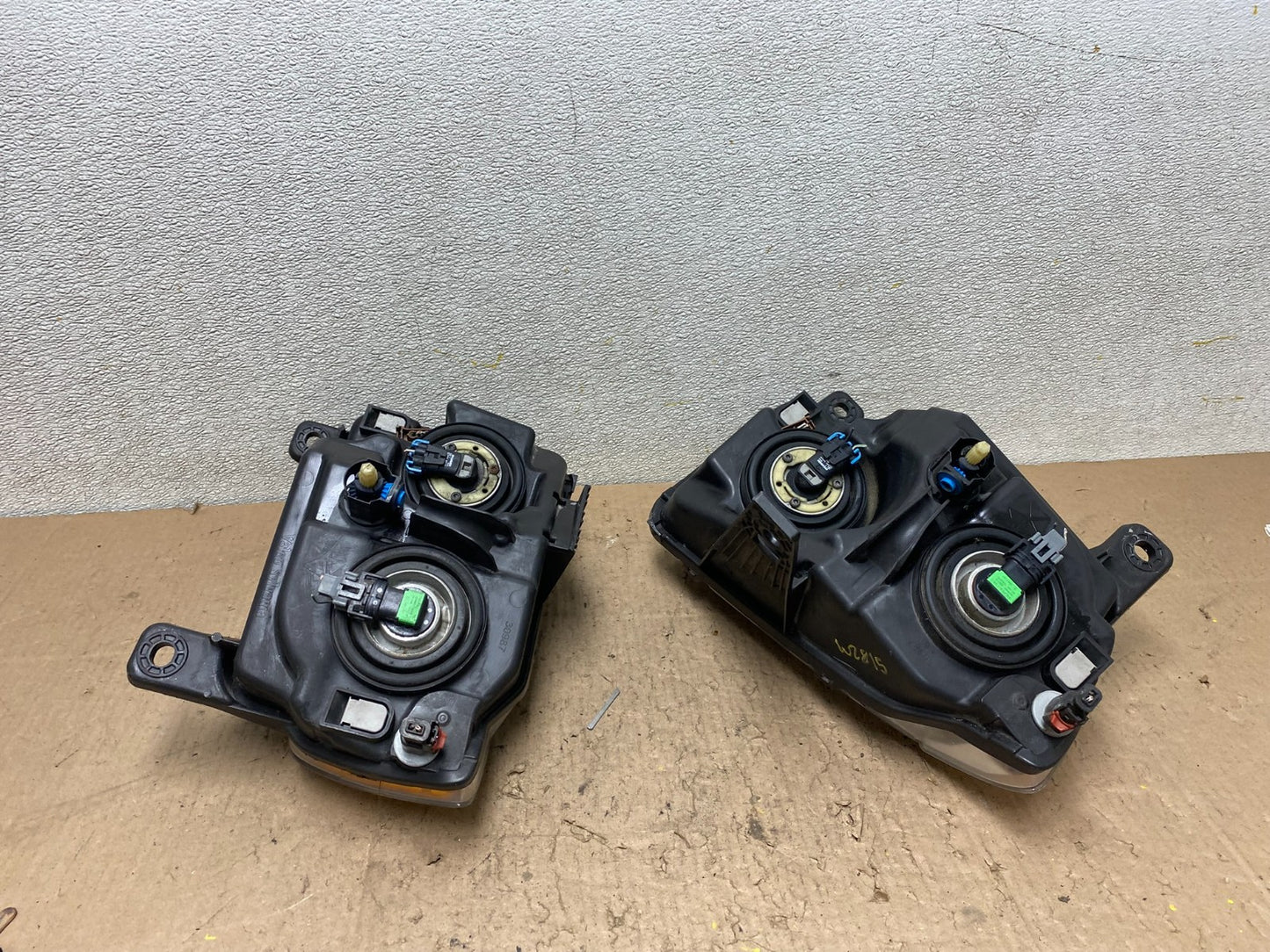 2011-2013 Jeep Grand Cherokee Left+Right Halogen Headlights W2815 DW6