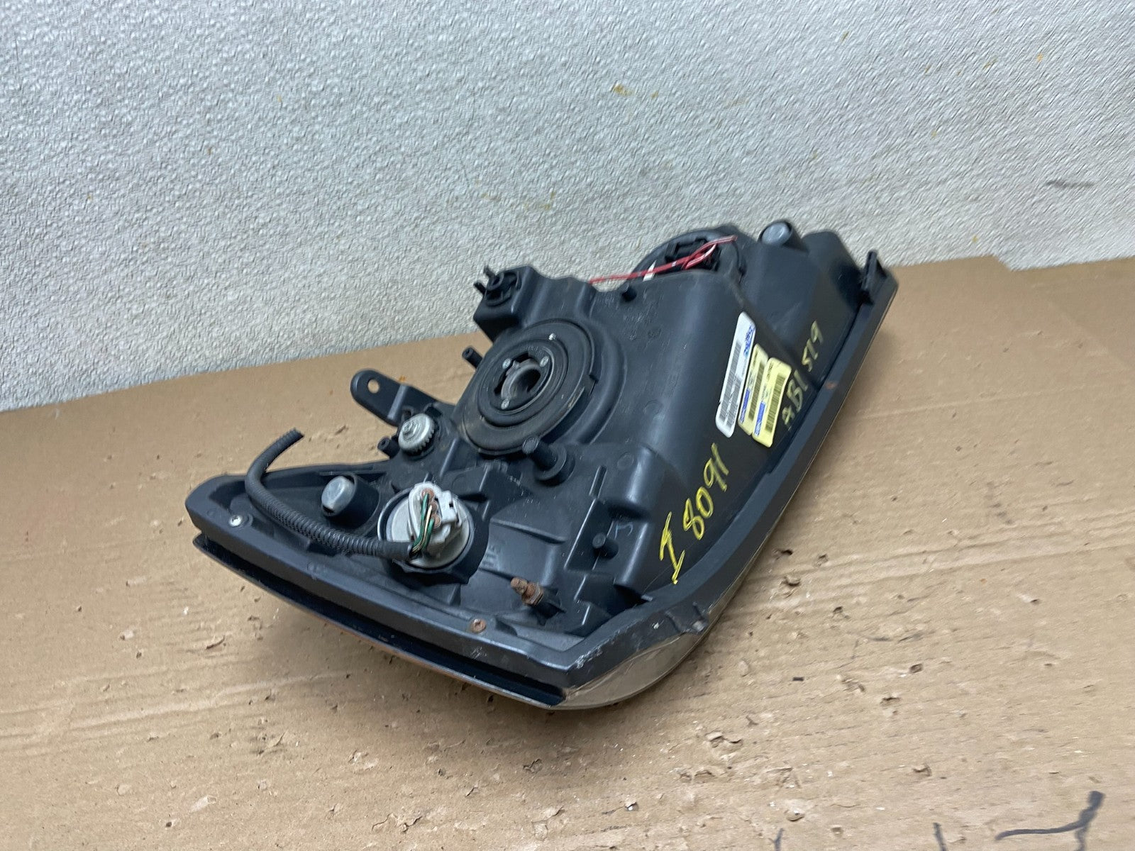 2004 2005 2006 Toyota Highlander Headlight Left Driver LH Side DEPO AB1519 DW7