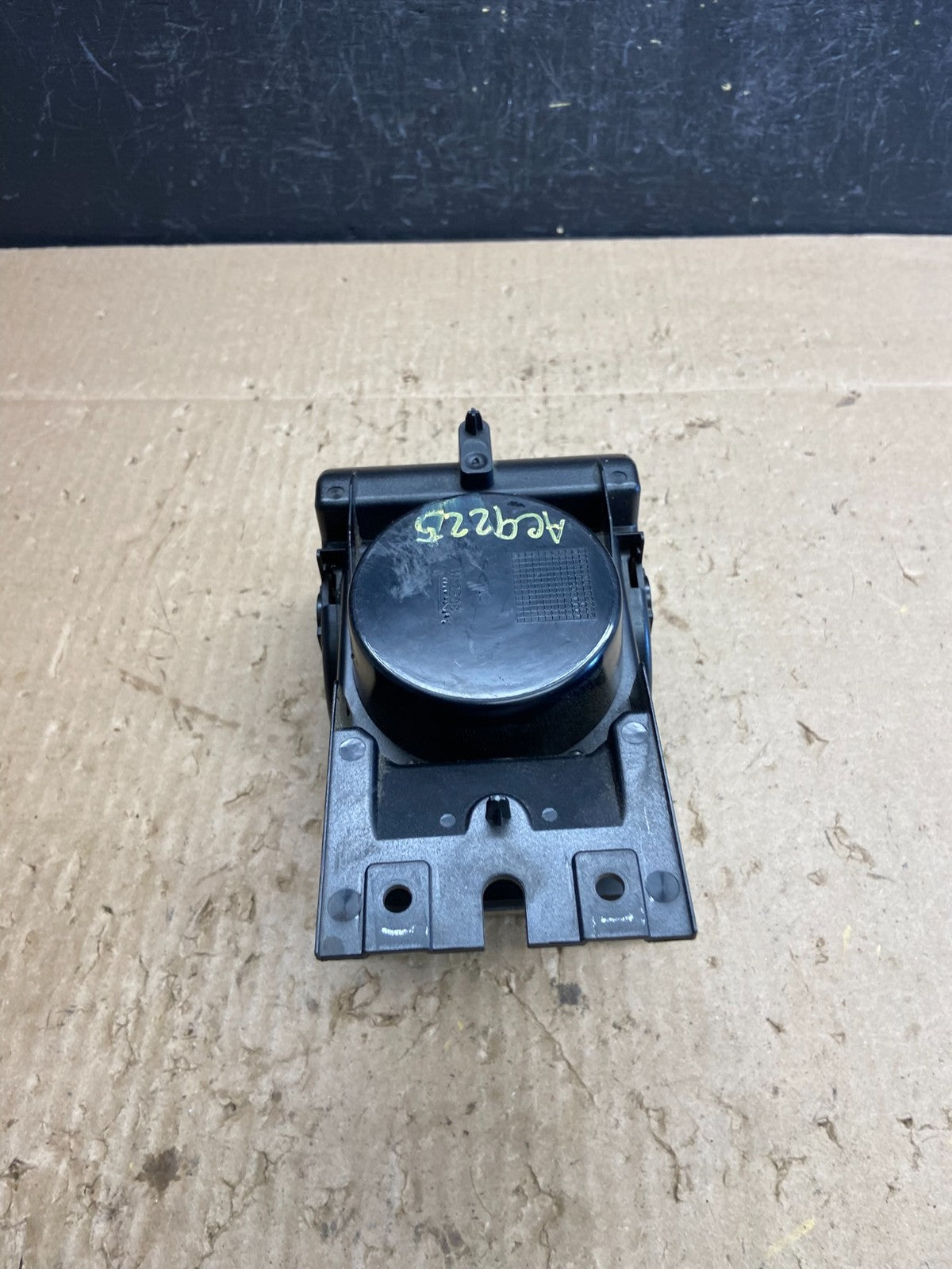 2009 - 2011 Jaguar XF Center Console Front Cup Holder Storage Box AC9225 DG5