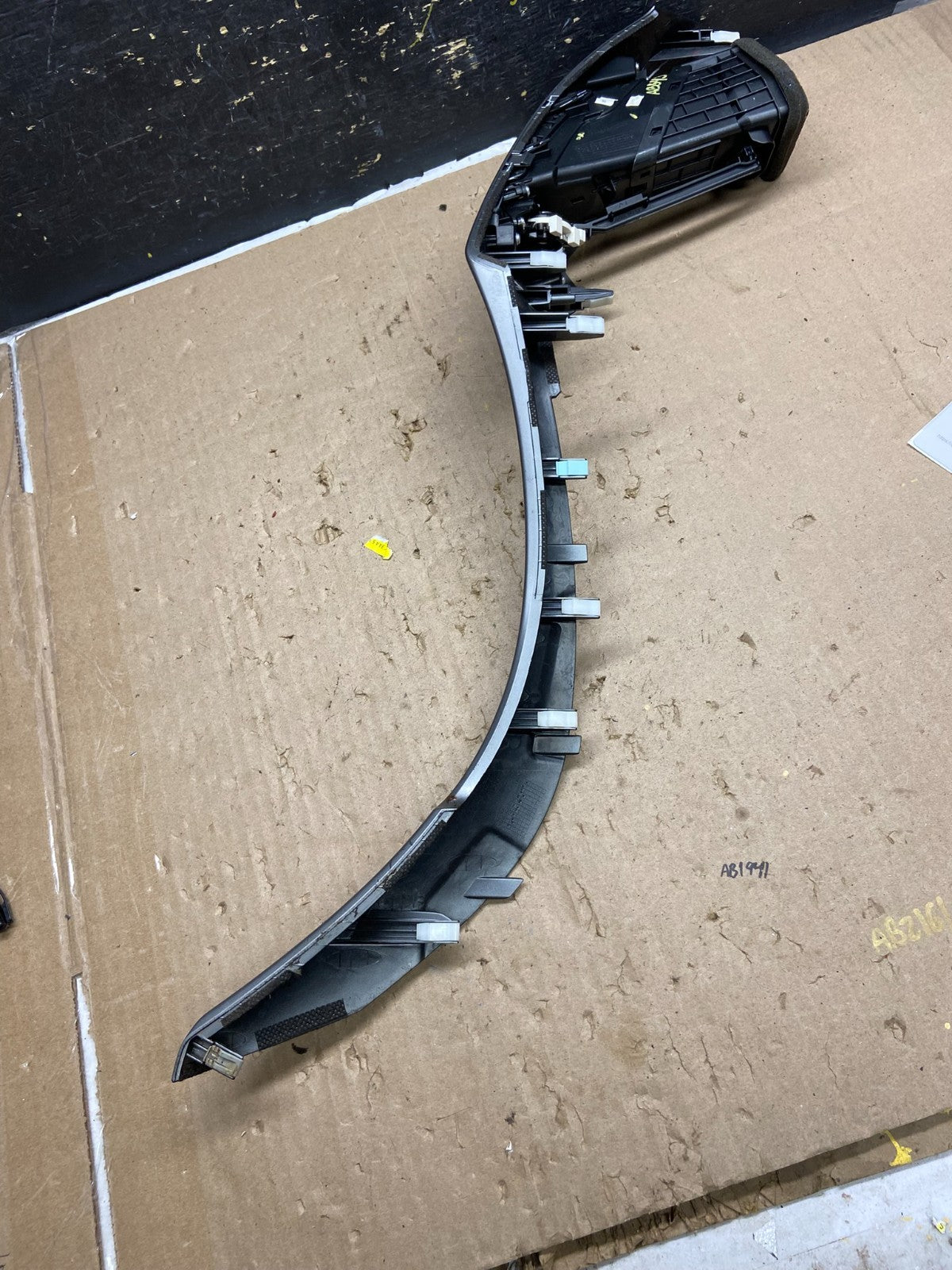 2013 to 2017 Hyundai Elantra GT Dashboard Left Air Vent OEM AB5434 DG3