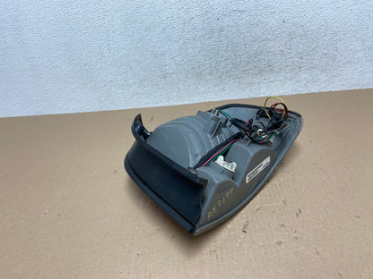 2005 to 2006 Hyundai Santa Fe Left Driver Side Tail Light AE7177 LK5