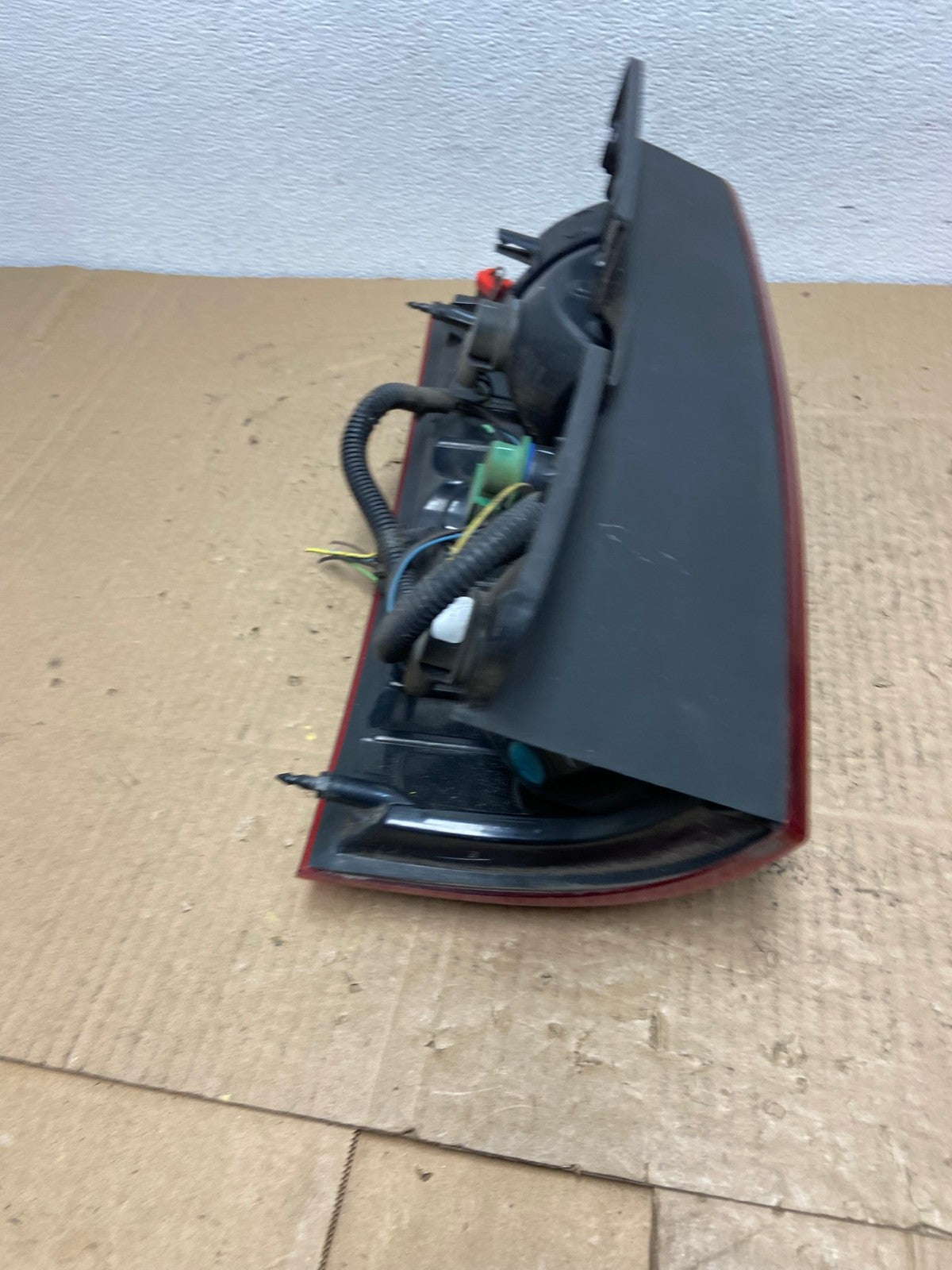 2008-2014 Chevrolet Tahoe Suburban Driver Lh Left Side Tail Light AC4119 LK5