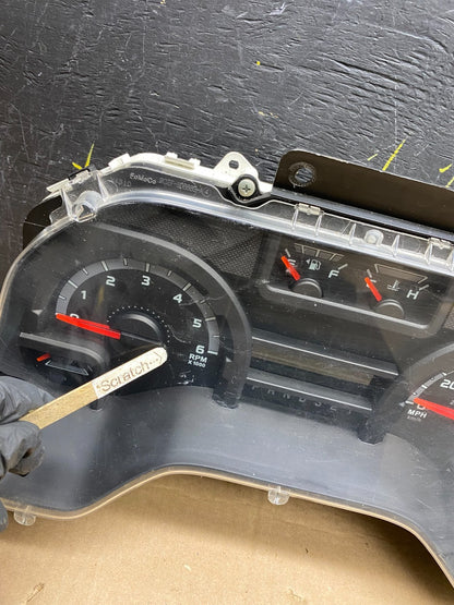 2011 Ford E150 E250 E350 VAN Gauge Speedometer Cluster y9888 DG1