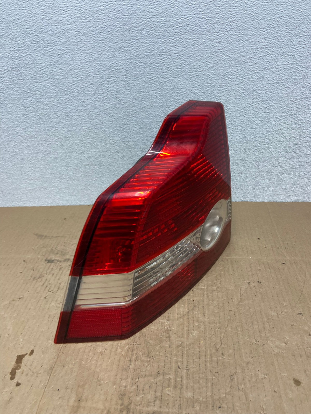 2004 to 2007 Volvo S40 Left Driver LH Side Tail Light OEM AB8403 LK2