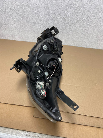 2006 2007 Mazda 5 Right Passenger RH Side Halogen Headlight OEM AB6085 DW6