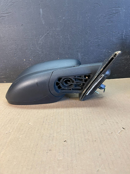 2010 to 2018 Ford Taurus Right Passenger View Door Mirror AD5571 DW3