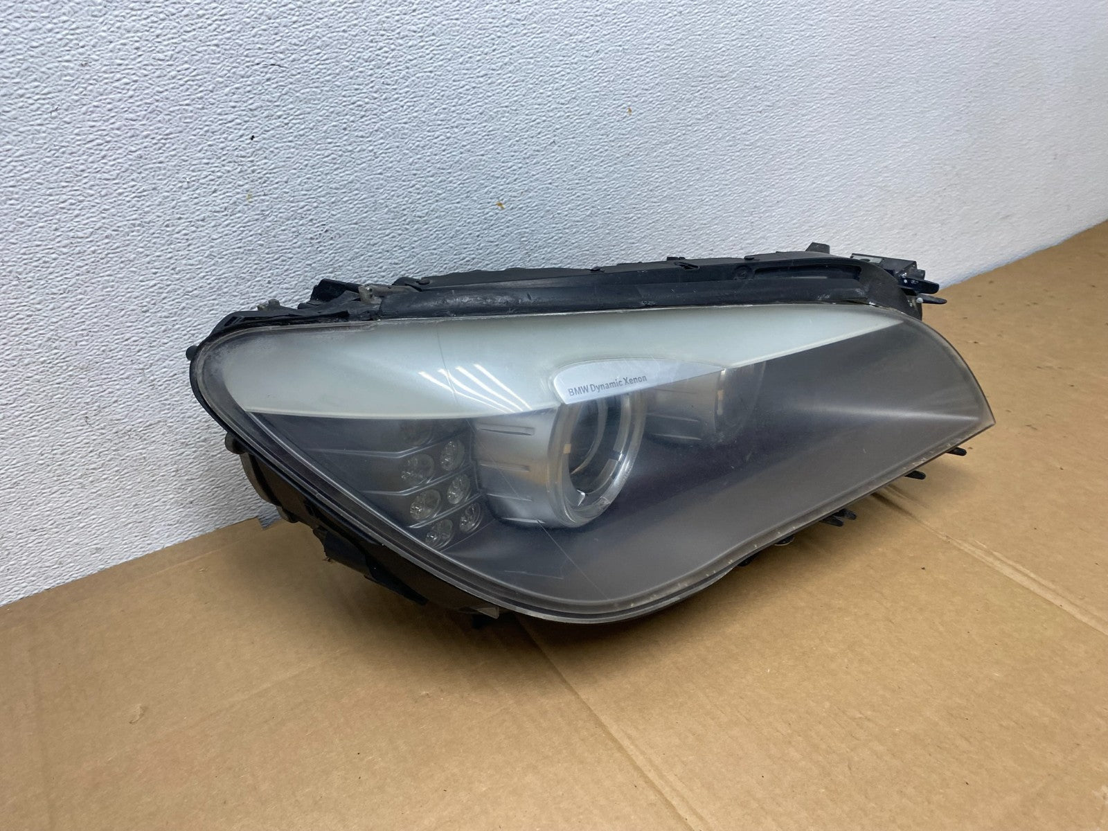 2009-2012 BMW 7-Series 740i 750i Right Passenger Xenon HID Headlight AD07182