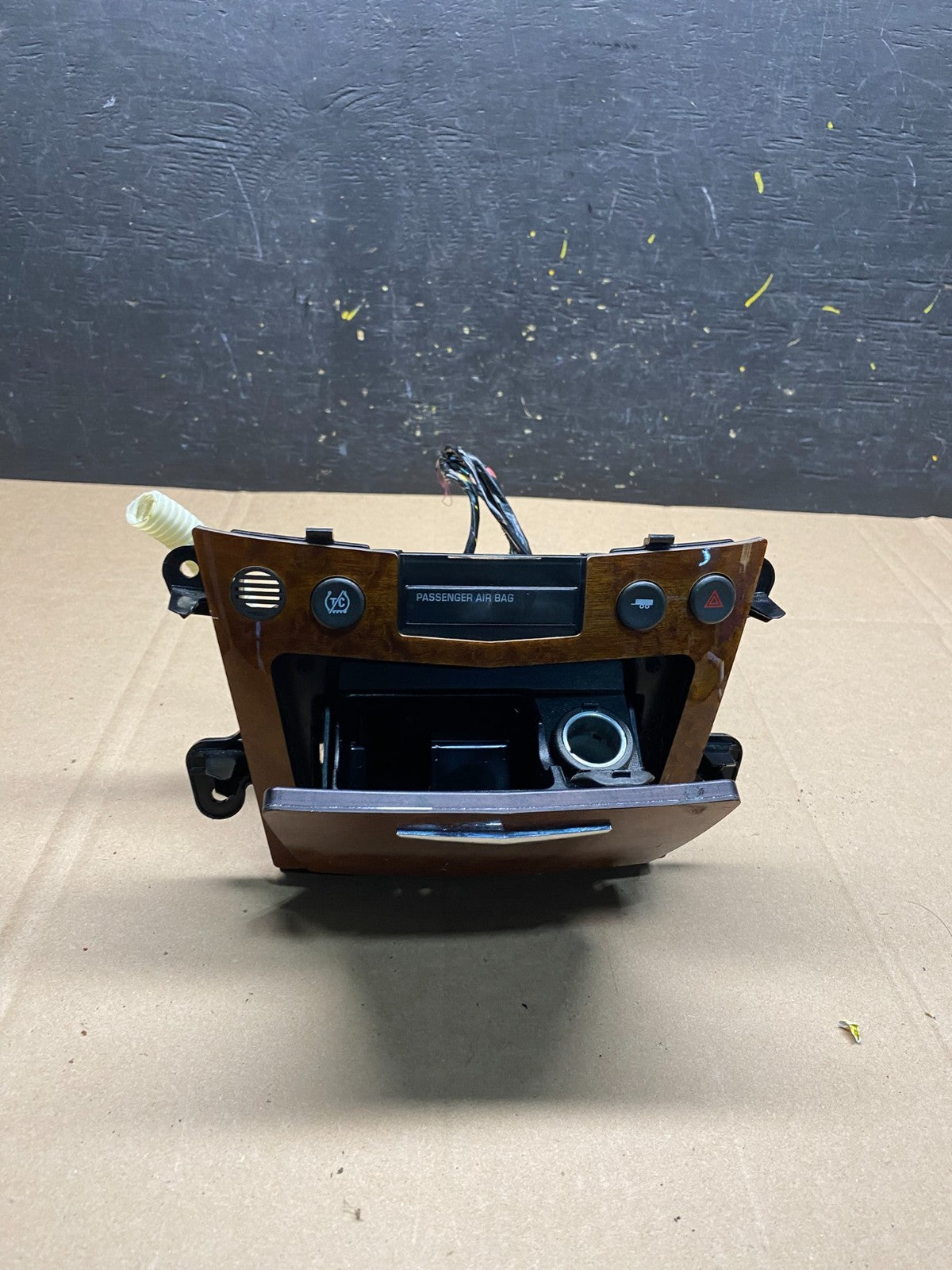 2007-2009 Cadillac SRX Ashtray Lighter Tray Compartment Center Console R8712 DG3