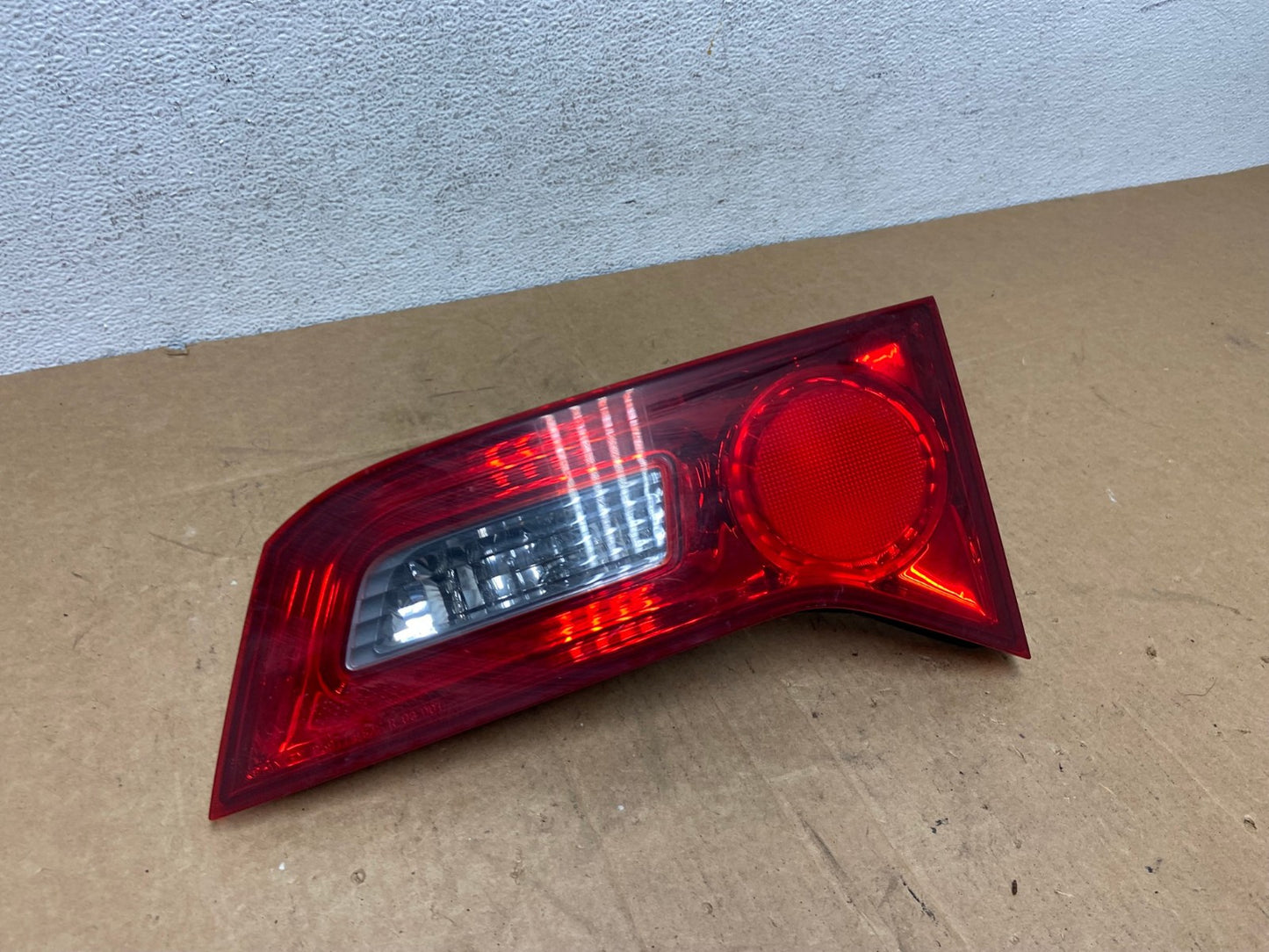 2007 2008 2009 Acura Rdx Right Passenger Side RH Inner Tail Light AD6171 LK2