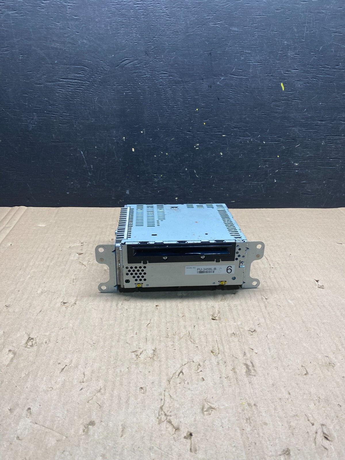 2012 Ford Explorer Audio Equipment Radio Receiver AM FM CD MP3 N0656 DG0