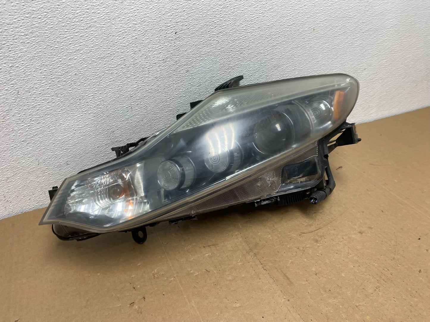 2011 to 2014 Nissan Murano Headlight Left Driver LH Side Xenon Hid AC5675 DW2