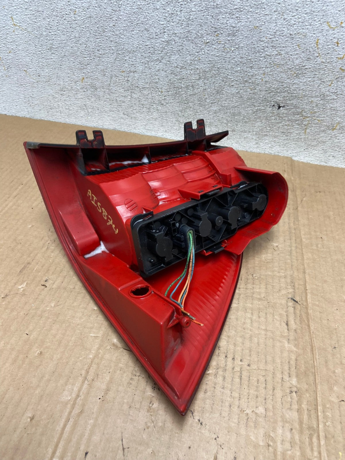 2002-2005 Mercedes ML350 ML-Class Left Driver Lh Side Tail Light AI5874 LK5
