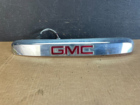 2007-2012 GMC Acadia Chrome Tailgate Rear Finish Molding Back W/Camera AE8414 DW0