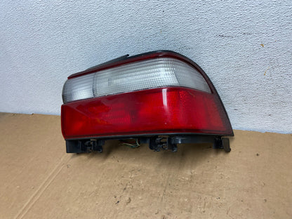 1996 to 1997 Toyota Corolla Right Passenger Rh Side Tail Light AD3254 DG1