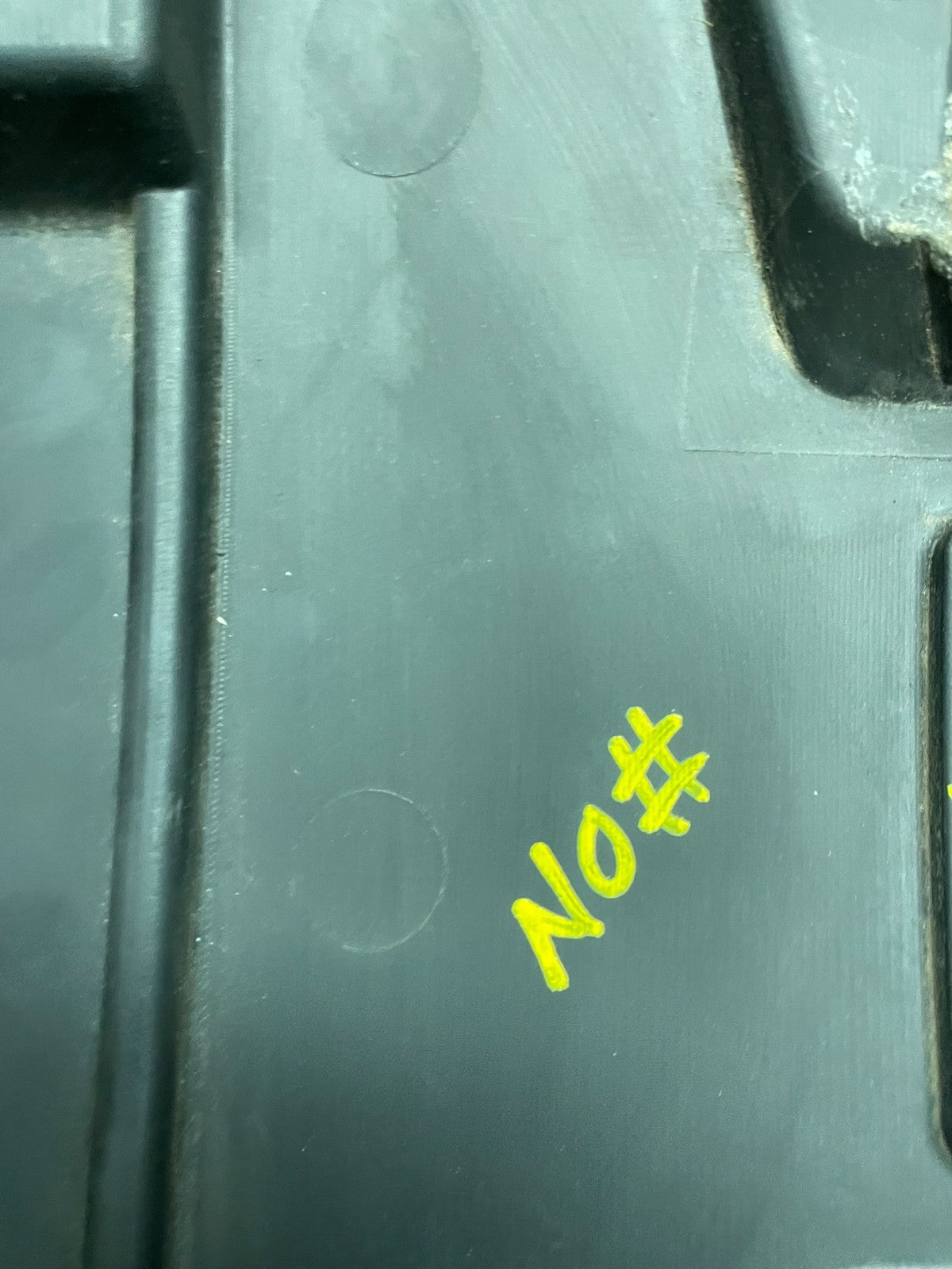 2006 to 2008 Honda Pilot Black Engine Cover OEM 3.5L V2954 DG8