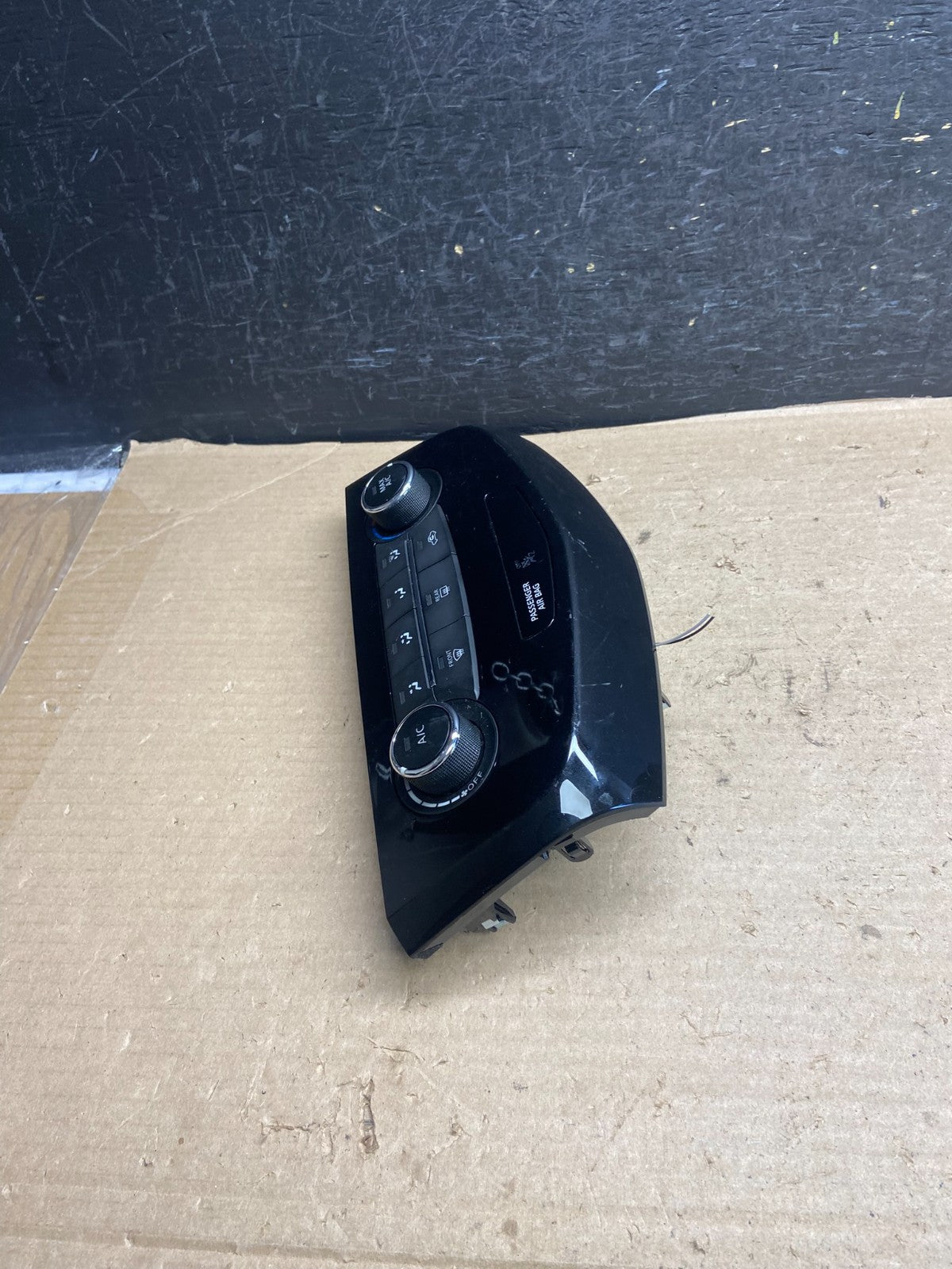 2017 to 2020 Nissan Rogue Heater Temperature AC Climate Control ah5379 DG1