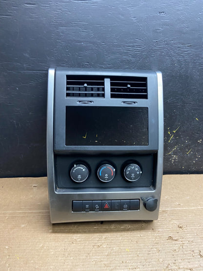 2008 to 2012 Jeep Liberty Dash Climate Temperature Control Radio Bezel w2061 DG0
