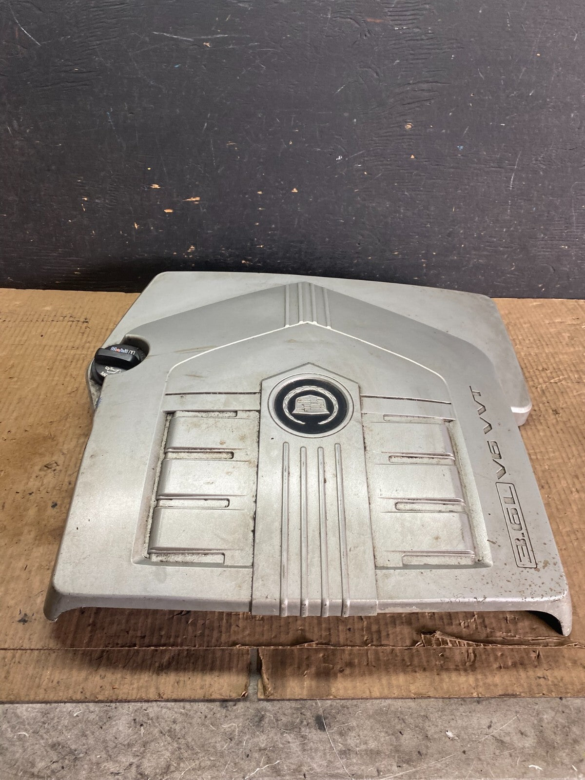2004 to 2007 Cadillac CTS 3.6L Plastic Engine Cover Shield N1936 PS1