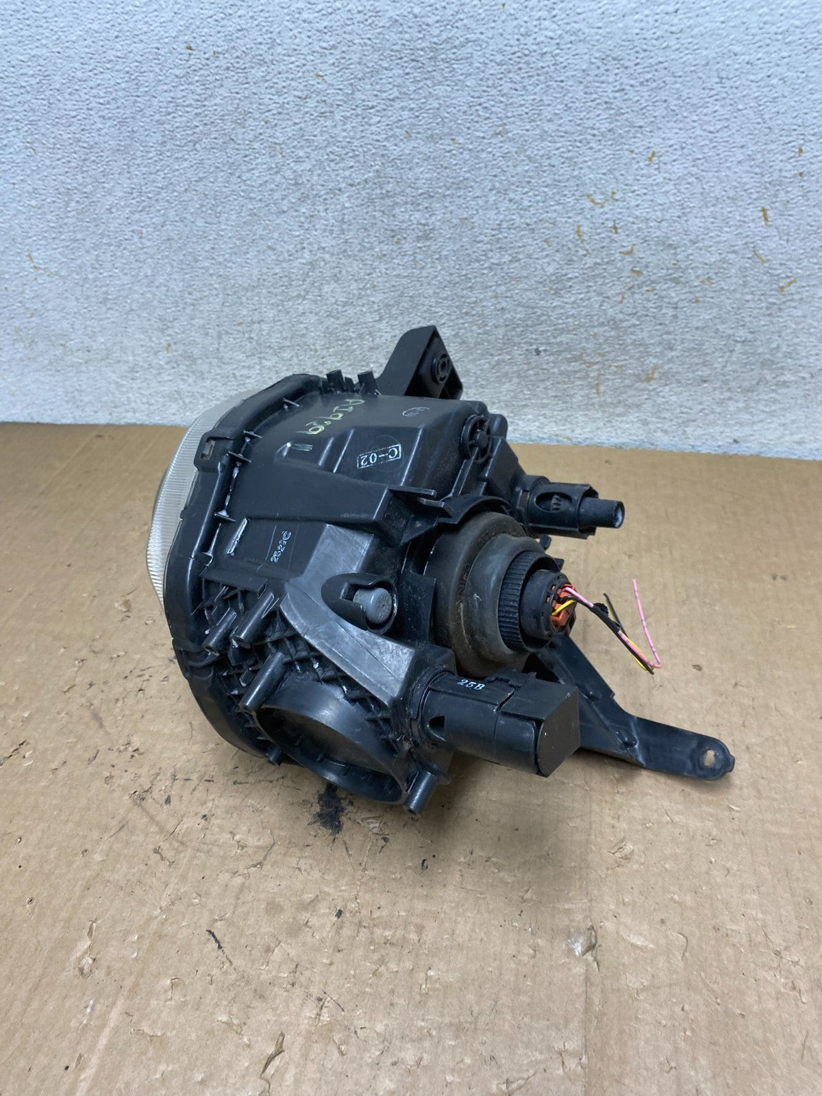 2011 to 2014 Nisan Juke Right Passenger Side Headlight AI9291 LK4