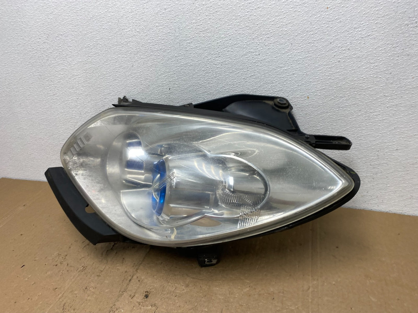 2008-2012 Buick Enclave Left Driver Headlight Xenon Hid One Ballast AC60521