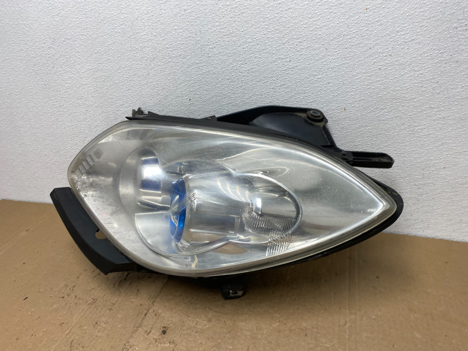 2008-2012 Buick Enclave Left Driver Headlight Xenon Hid One Ballast AC60521