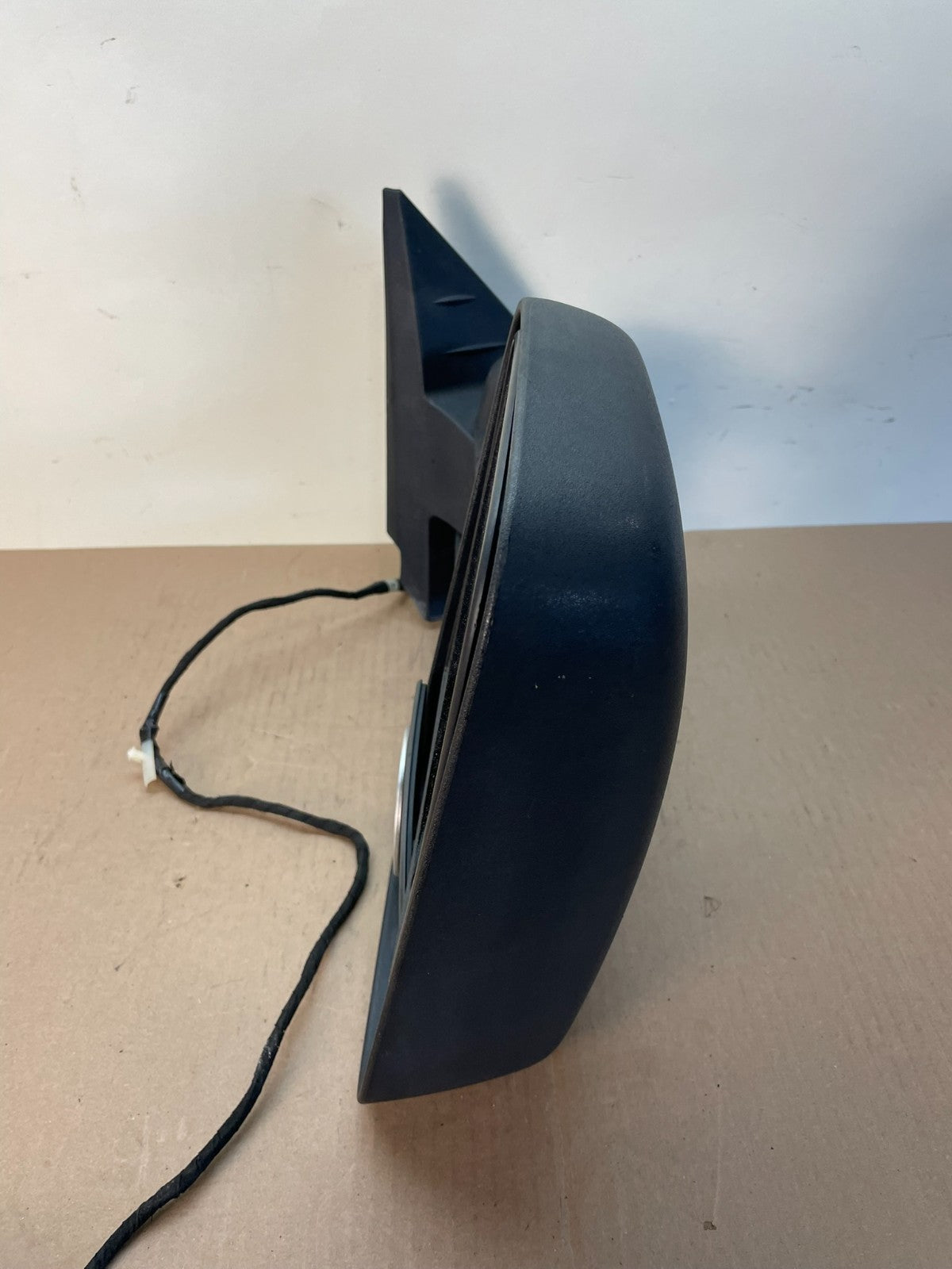 2007 - 2013 Chevrolet Silverado Sierra Right Passenger Side Mirror AI0727 DW7