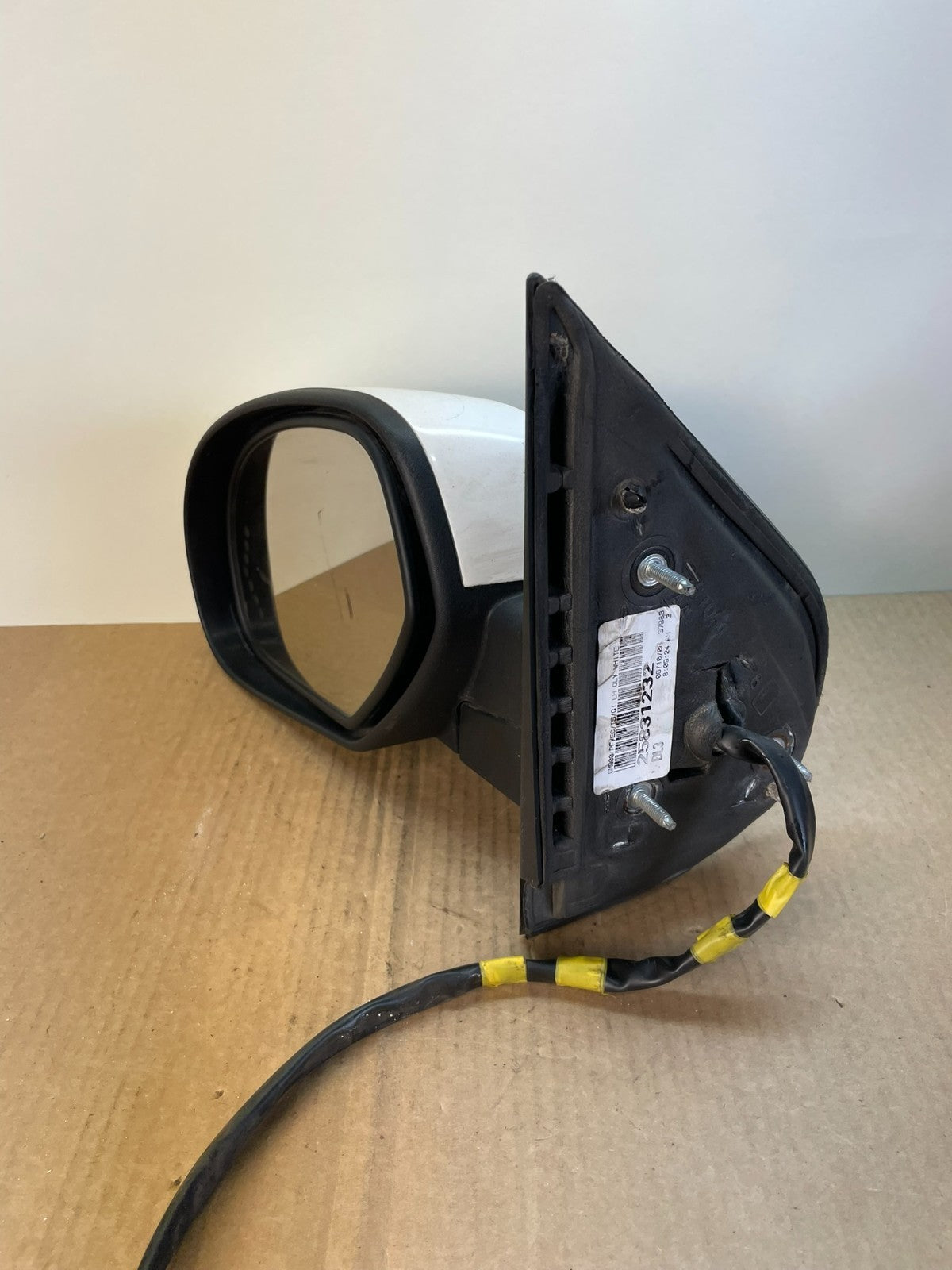 2007 to 2013 Chevrolet Tahoe Silverado Suburban Left Driver Mirror AF5485 DW2