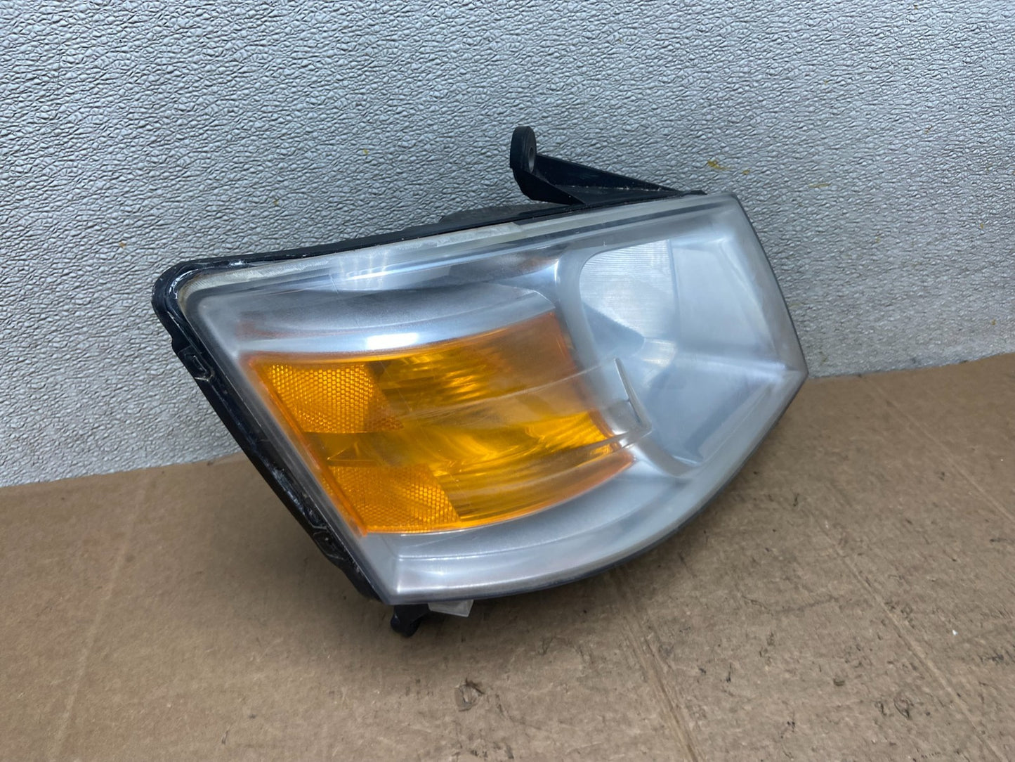 2008 to 2010 Dodge Caravan Right Passenger RH Halogen Headlight AD2468 DW2