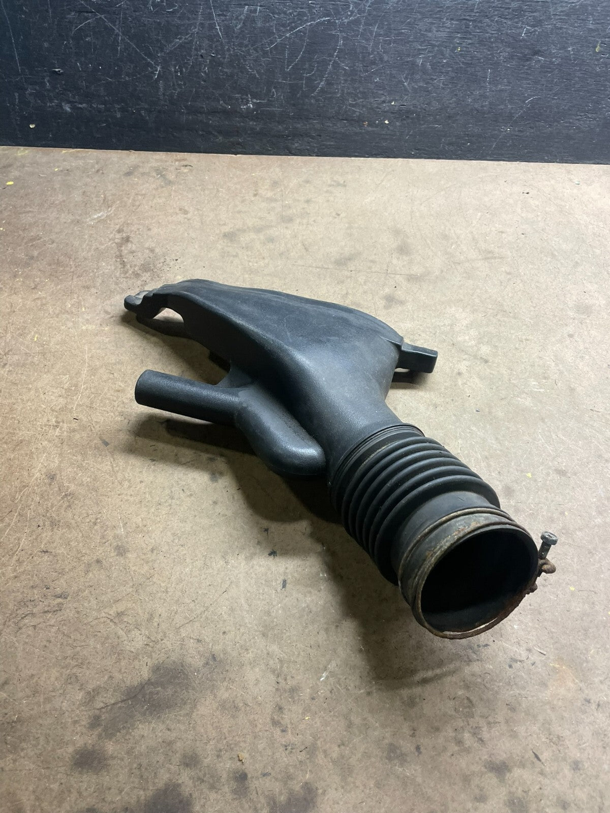 2008 to 2011 Toyota Highlander Air Inlet Cleaner 17751-20060 M5145 PS0
