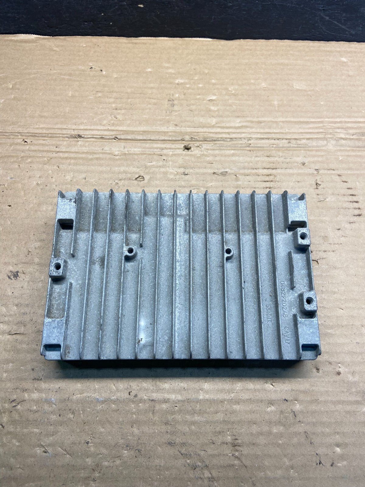2004 2005 Chrysler PT Cruiser 2.4L Engine Computer Module ECM ECU AE4675 DG1