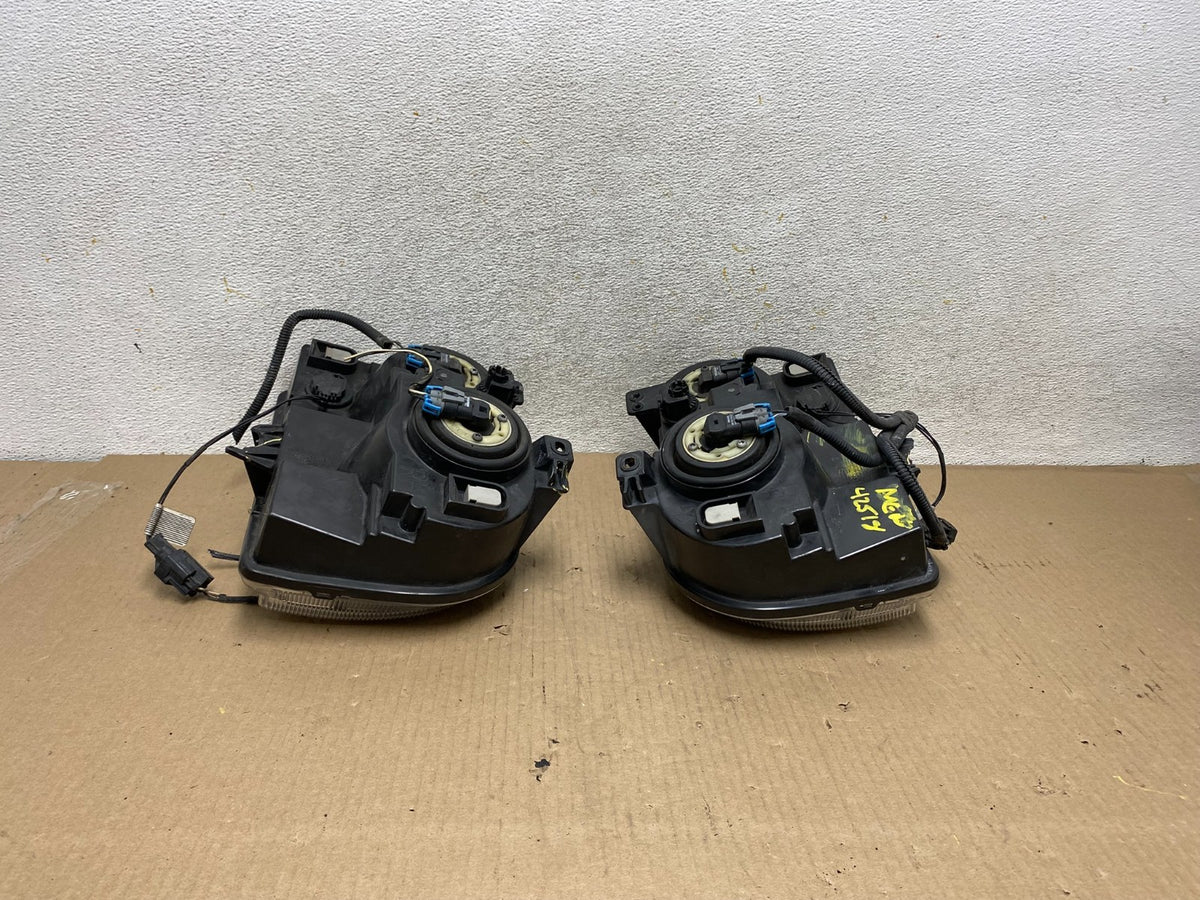 2005 2006 2007 Chrysler 300 Left+Right Halogen Headlights AH5766 DW10