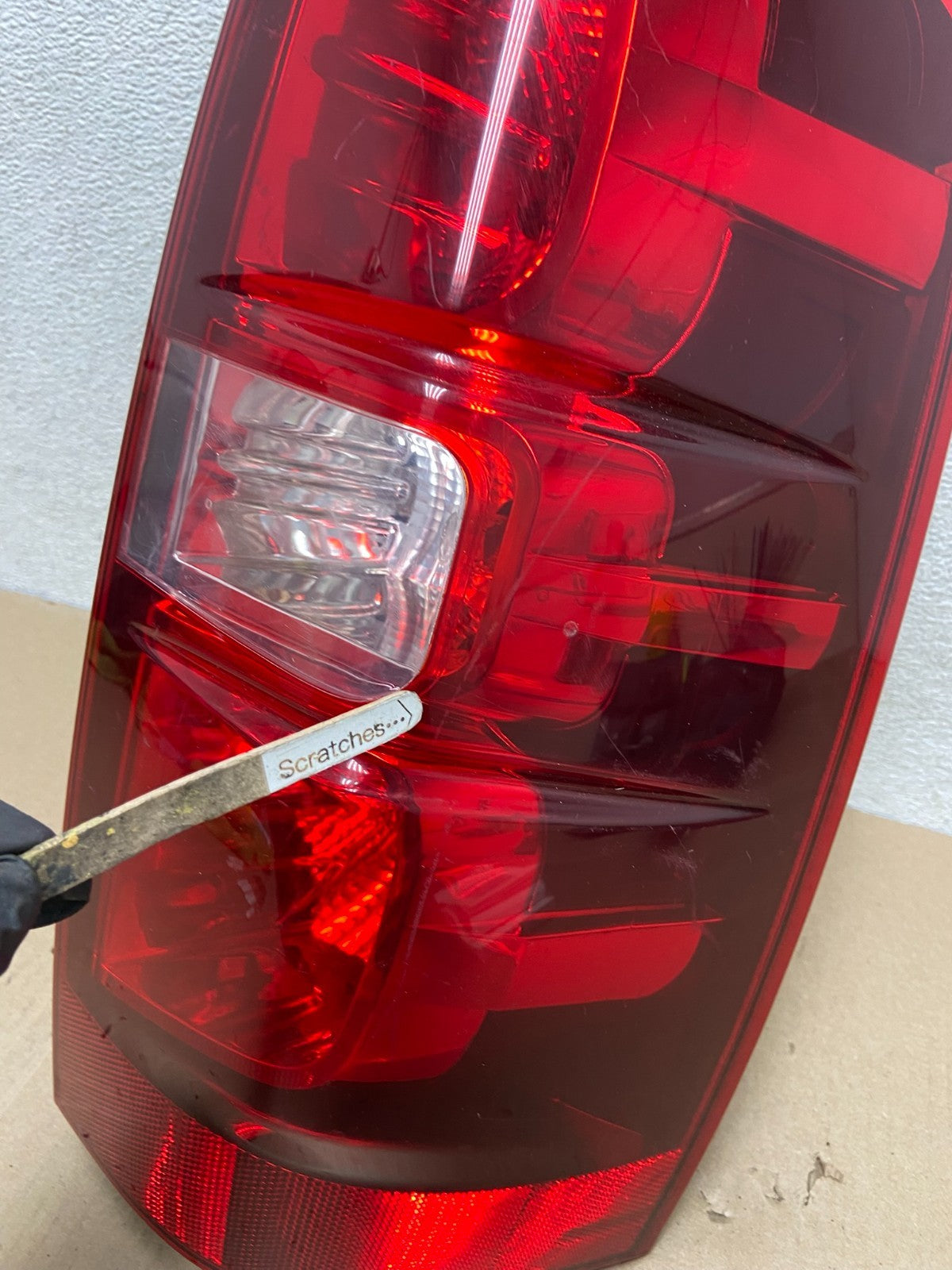 2008-2014 Chevrolet Tahoe Suburban Right Passenger Rh Tail Light AG6873 LK3