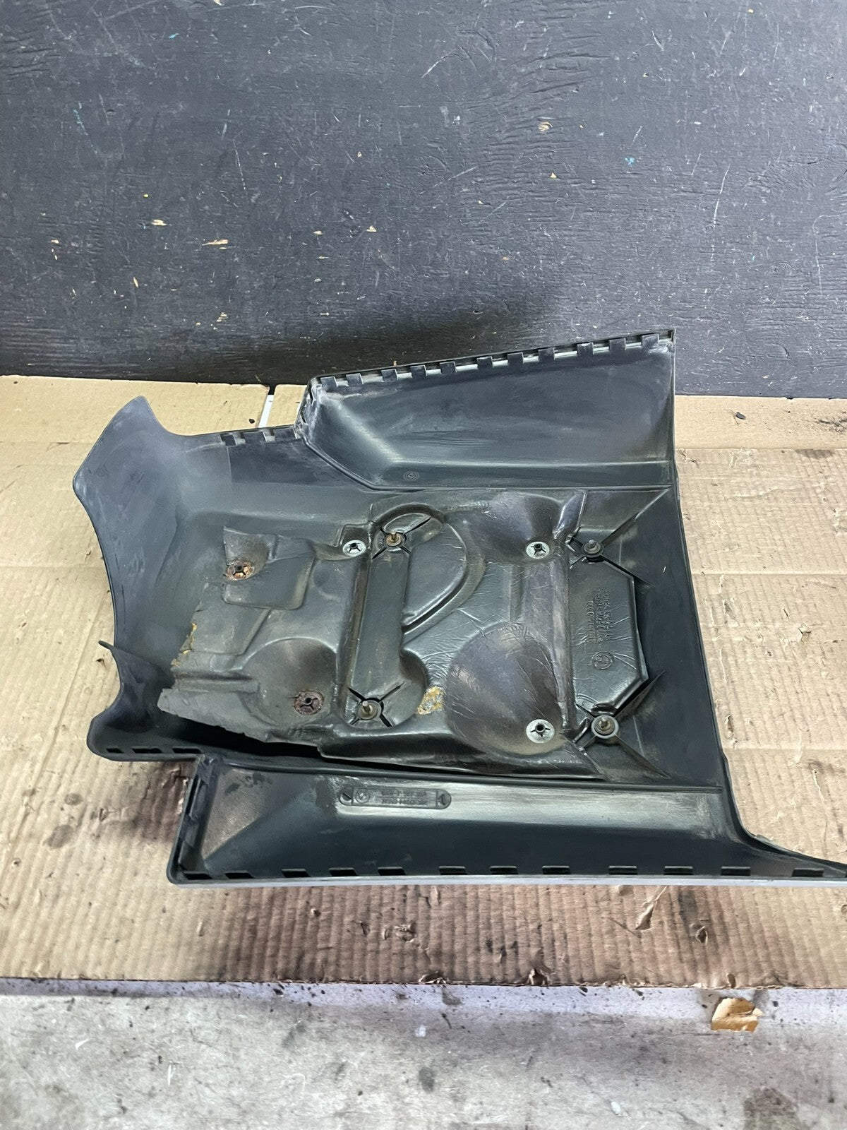 2000 to 2003 BMW X5 V8 4.4L Engine Motor Top Cover Trim M2663 DG7
