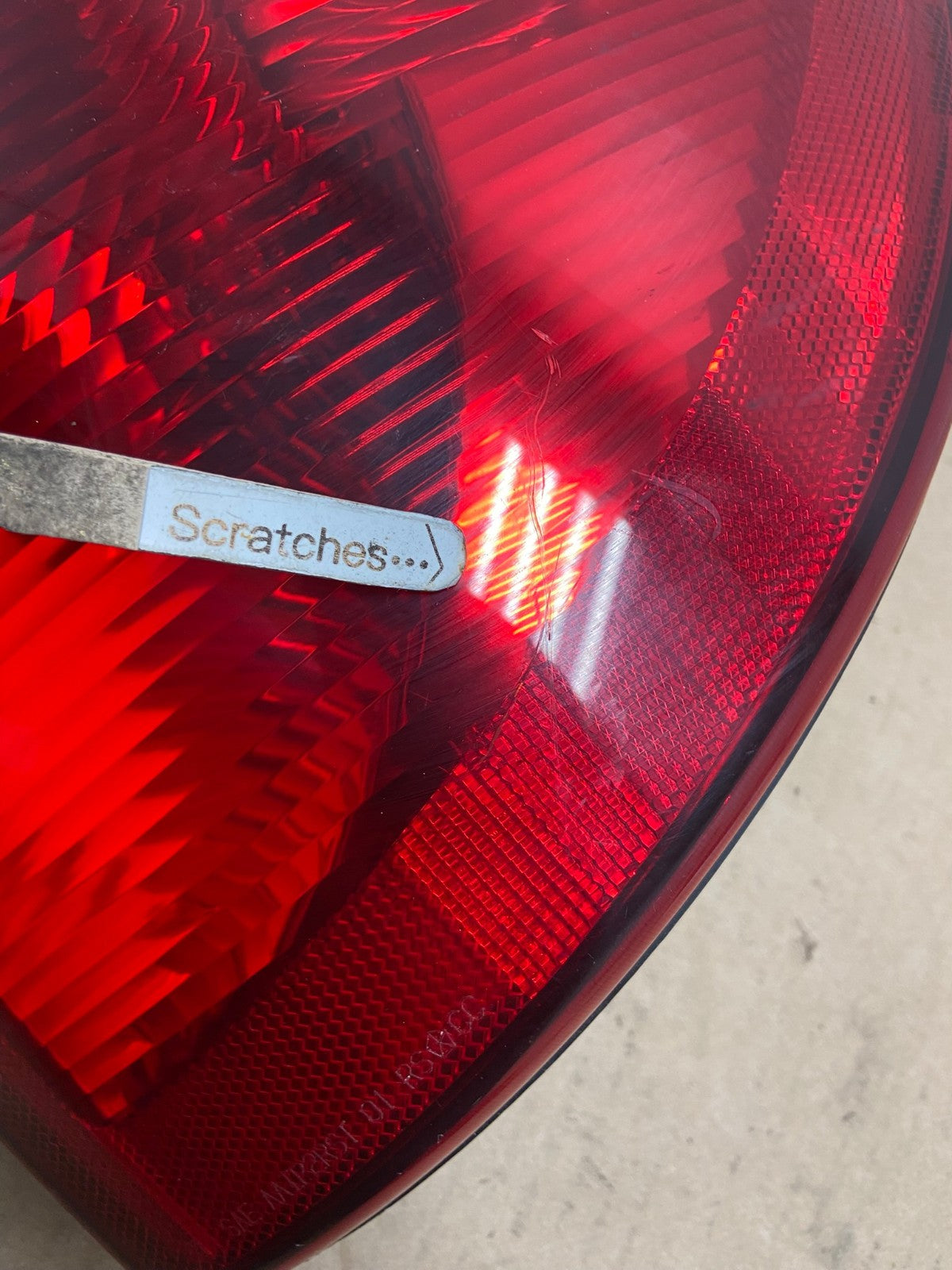 2004 - 2007 Dodge Grand Caravan Right Passenger Side Tail Light AG4622 LK3