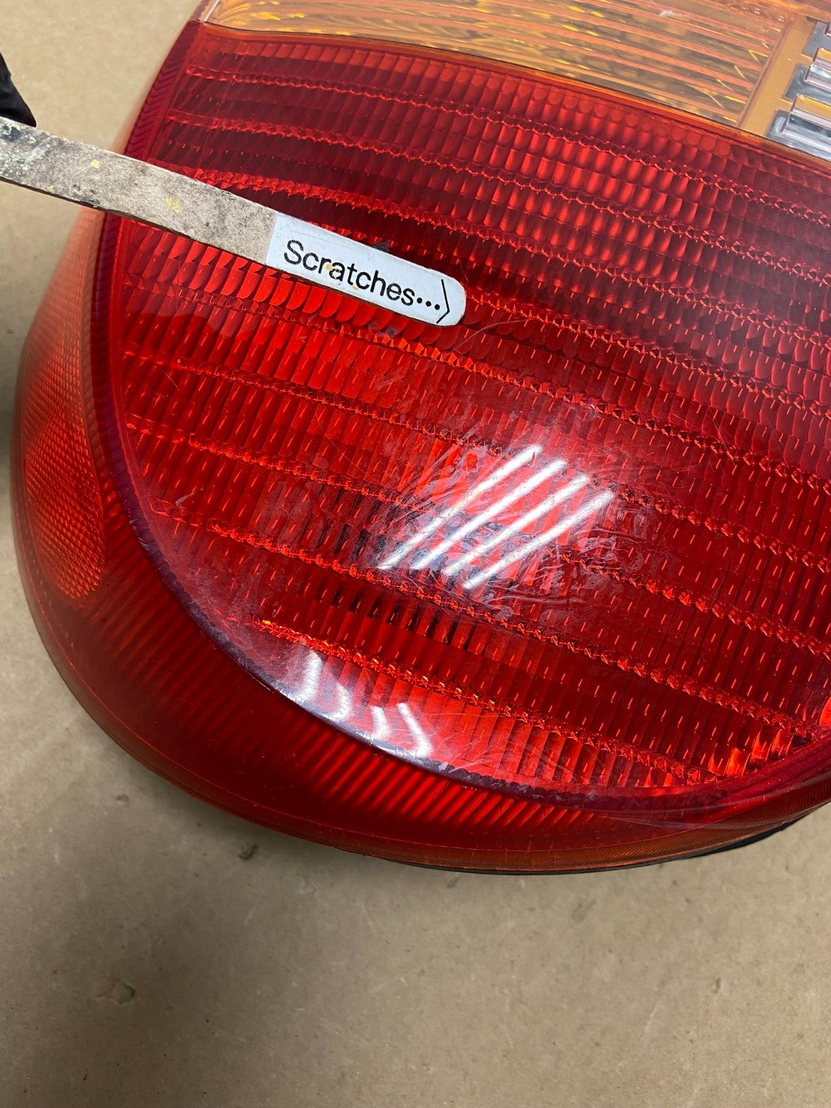 1999 2000 2001 Hyundai Sonata Right Passenger Rh Side Tail Light Oem AB9974 DW3