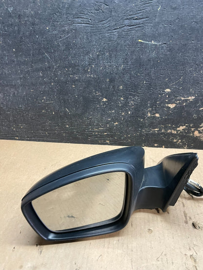 2011-2016 Volkswagen Jetta Sedan Left Driver View Door Mirror Oem AA2365 MS7