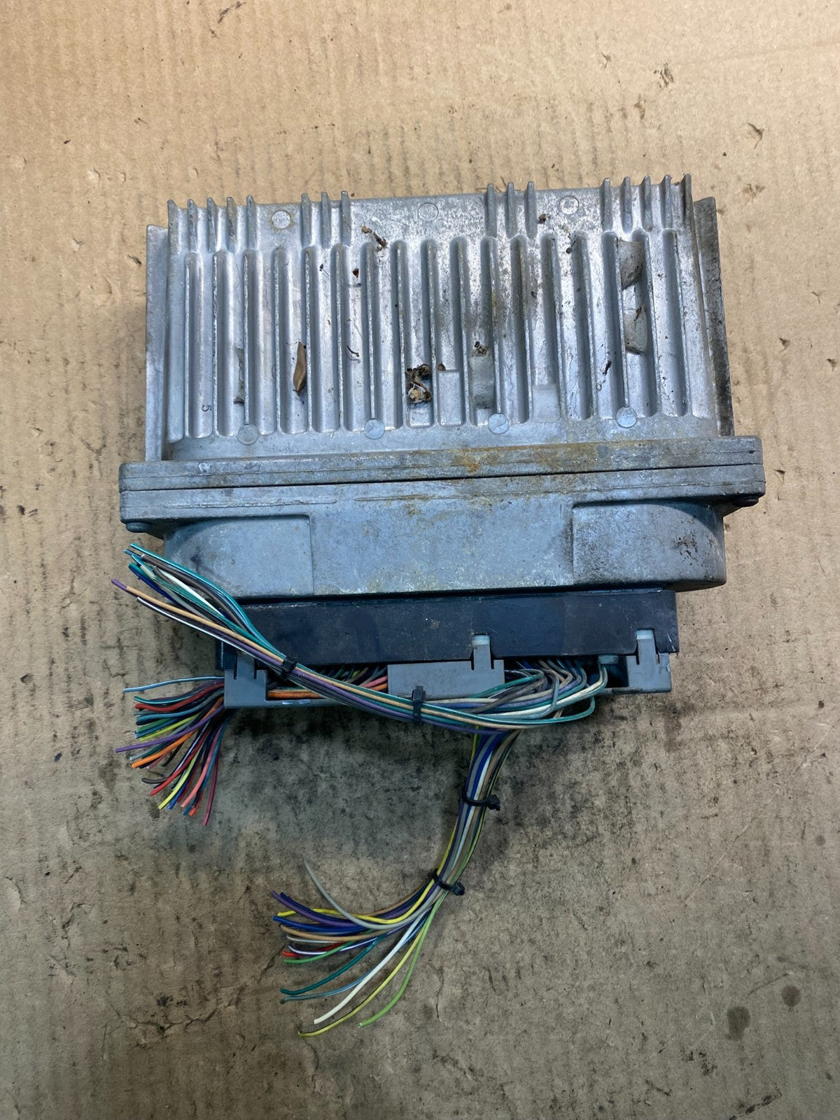 1995 1996 Chevrolet Camaro Engine Control Module ECM ECU Z4672 DG2