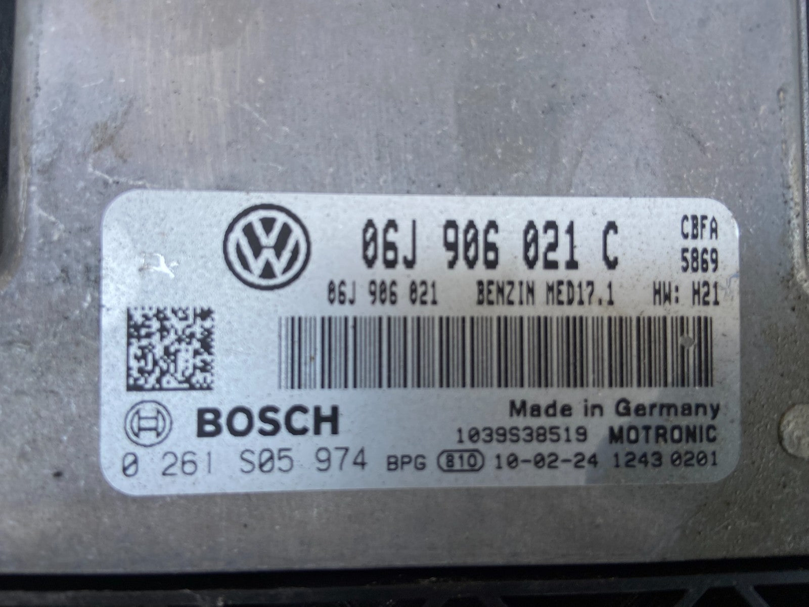2010 Volkswagen CC Passat 2.0L ECM Engine Control Unit ECU AD2873 DW2