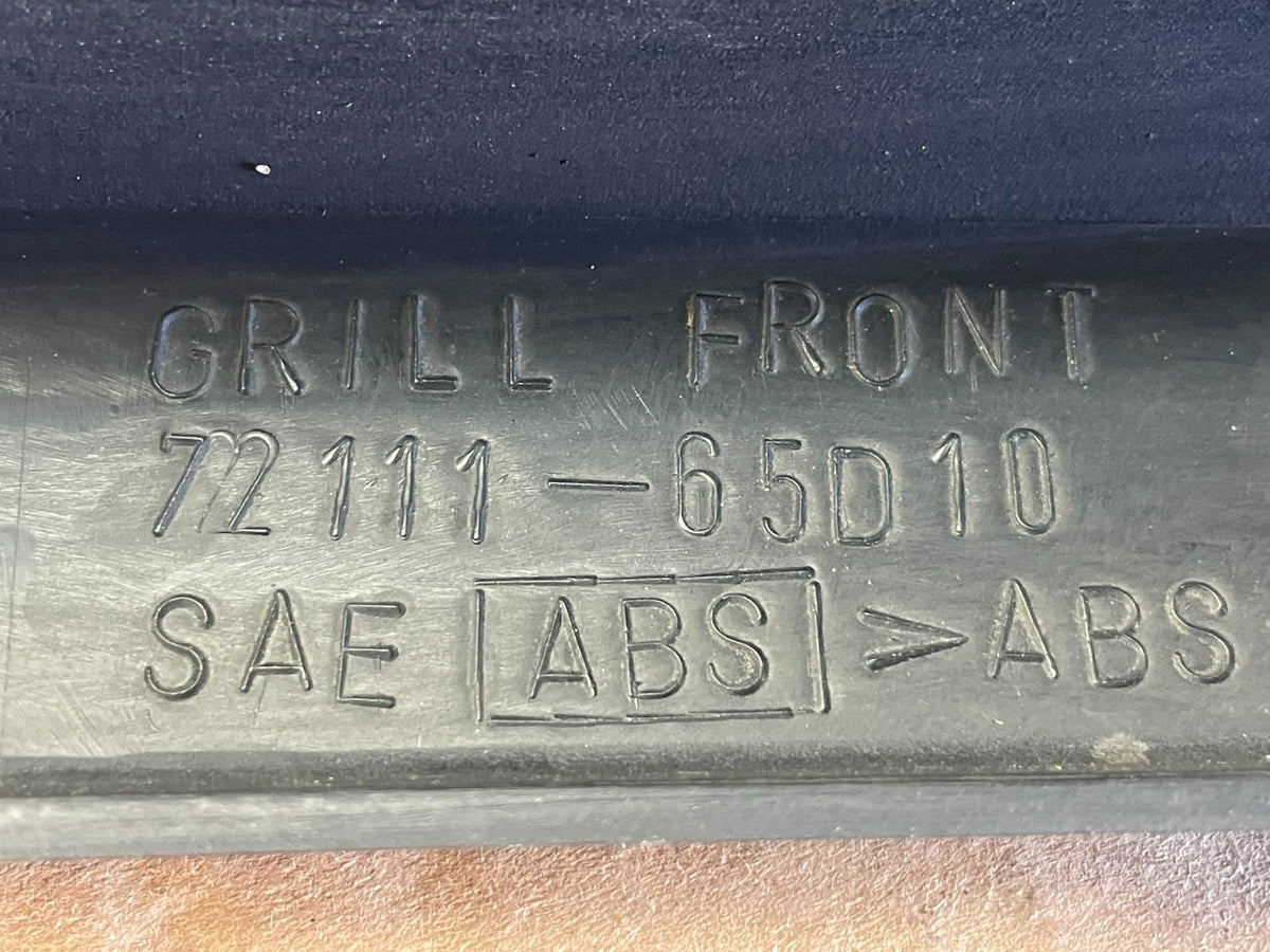 2001-2005 Suzuki XL-7 XL7 Grand Vitara Front Upper Grill Grille AH0357 DG4