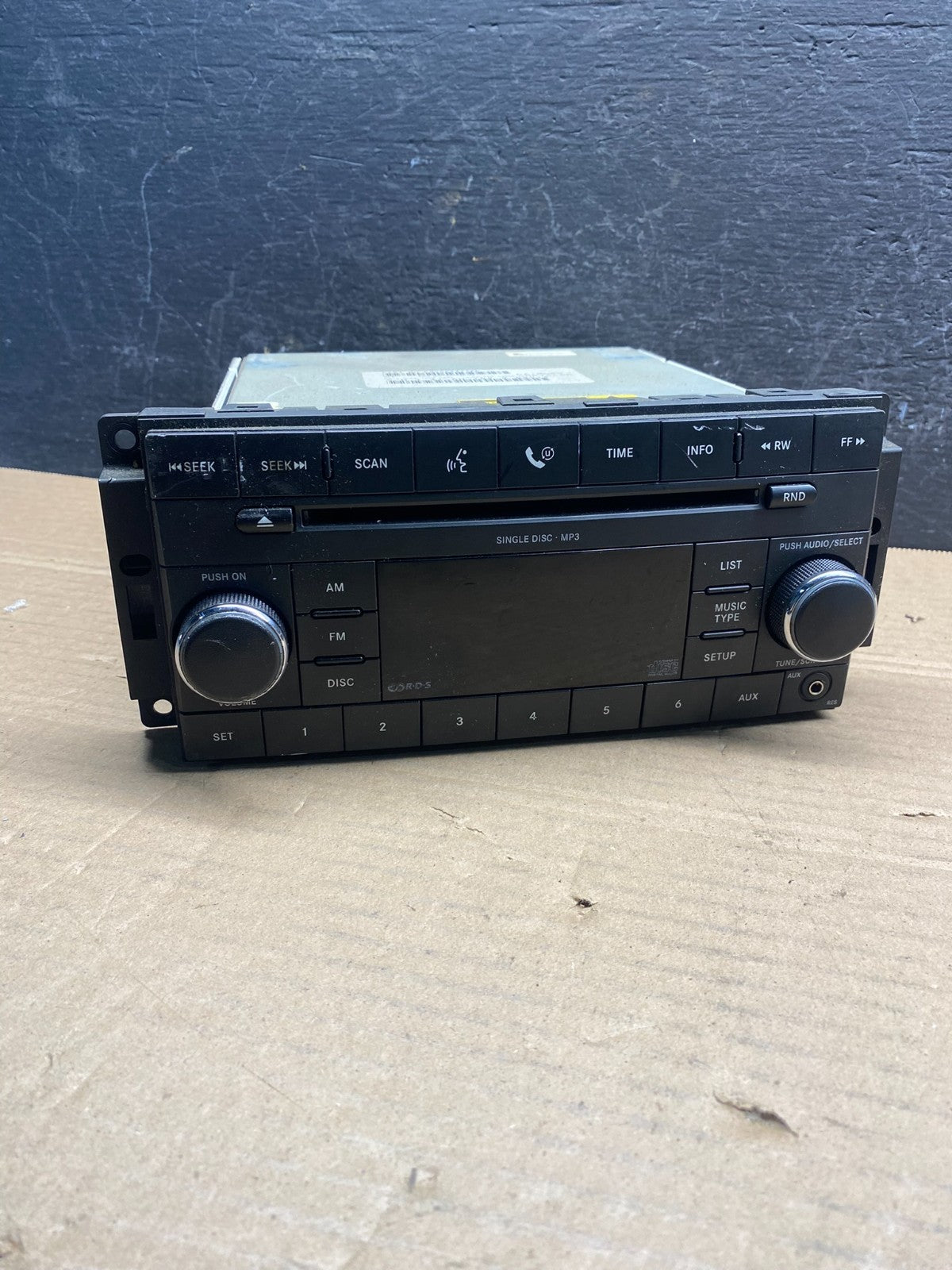2007-2012 Chrysler Dodge Jeep Ram Radio CD MP3 AUX Receiver AD9516 DG0