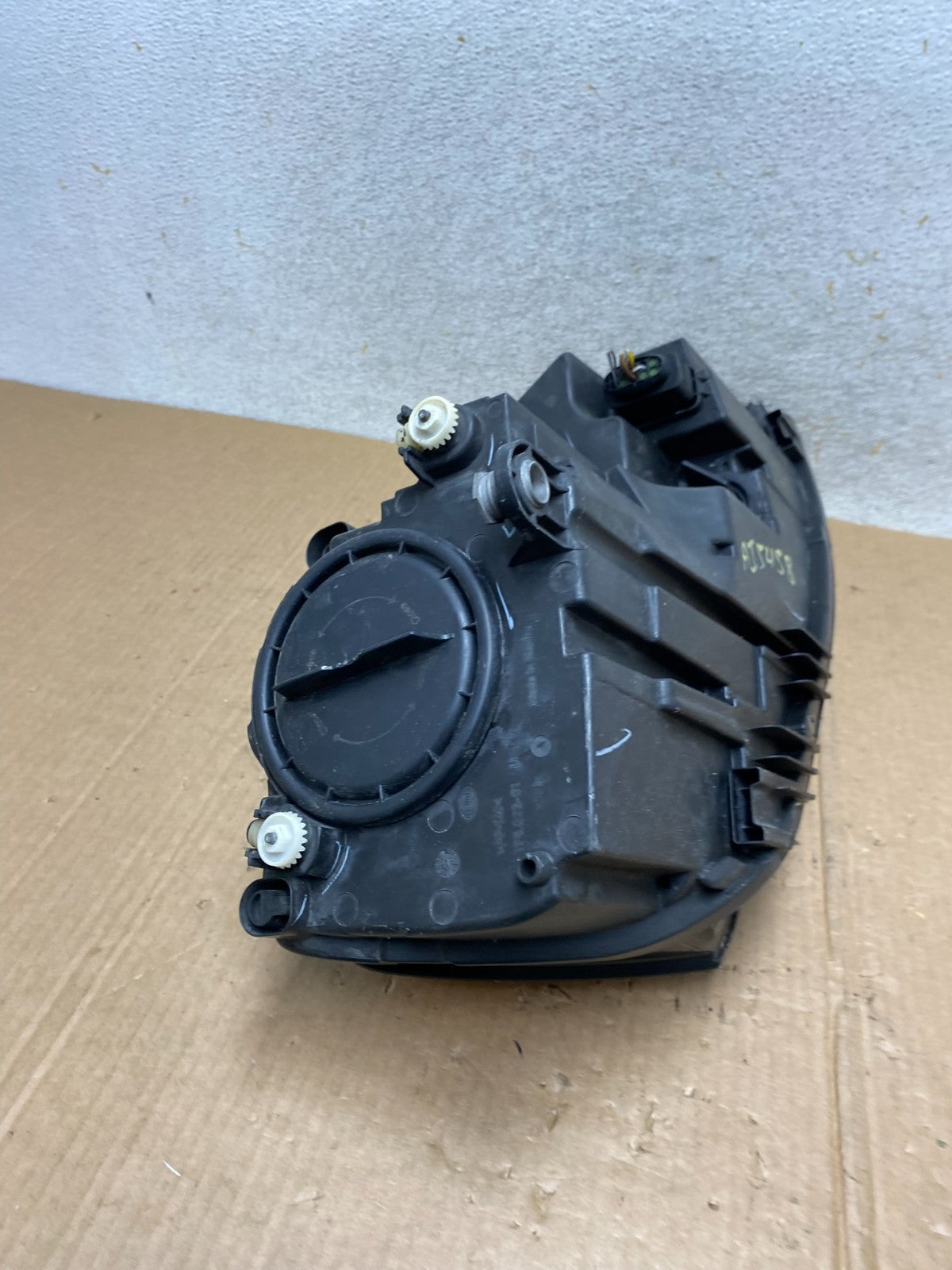 2011 to 2014 Volkswagen Jetta Left Driver LH Headlight Halogen AI5458 DW8